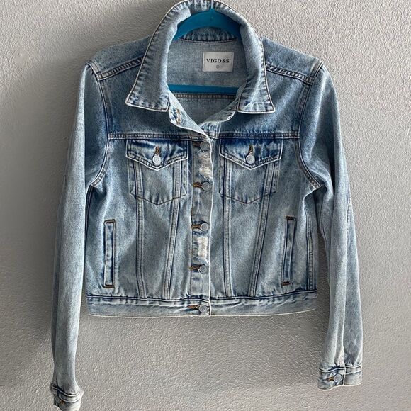 VIGOSS- Women’s light wash denim distress jacket- Size Small - Picture 1 of 7